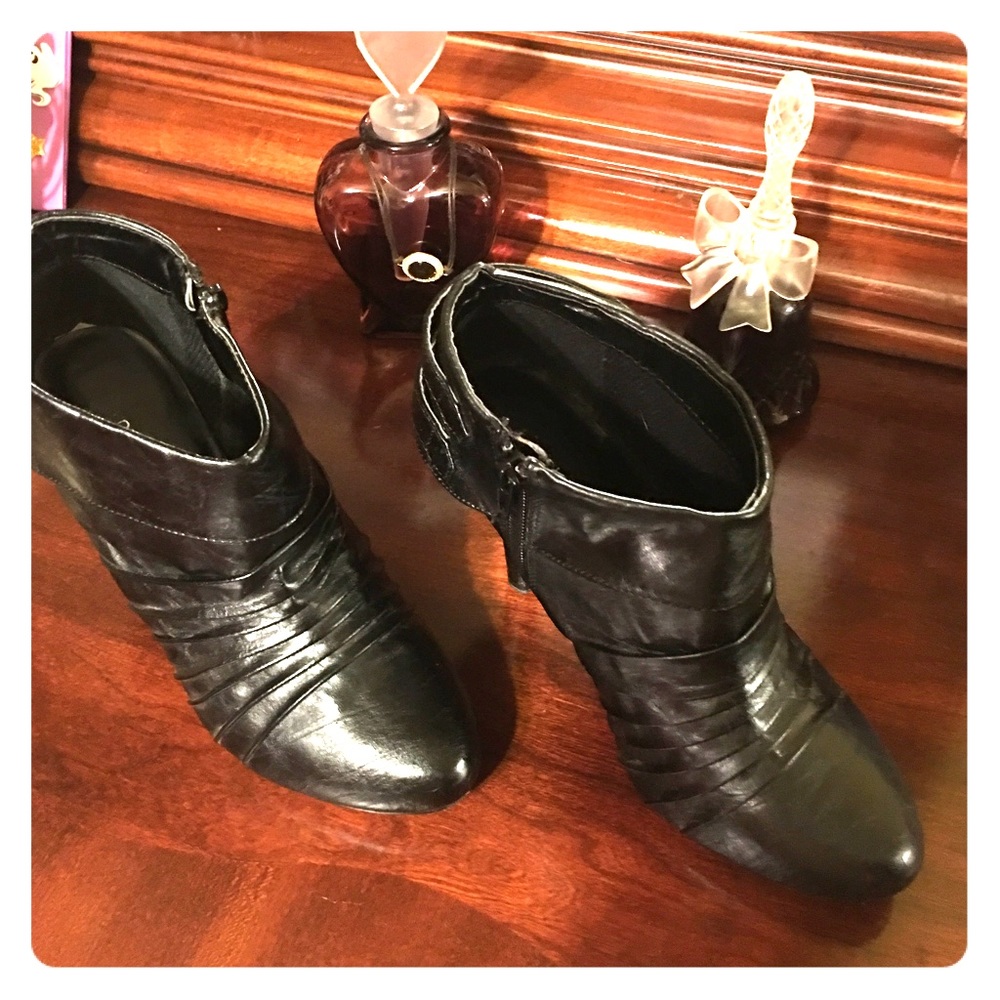 High heel ankle boots